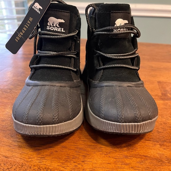 New Sorel Out N About Waterproof black lace up boot size 6 - Picture 9 of 13